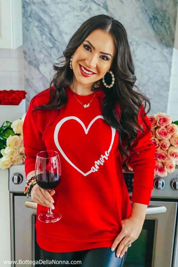 The Amore Pocket Sweatshirt For Sale - Image 2
